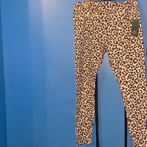 Brand new never worn has tag!